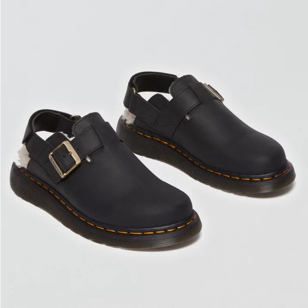 Dr. Martens Leather Jorge Black Classic Calf Men:Size 11 Women: 10 | NEW IN BOX - Picture 2 of 8